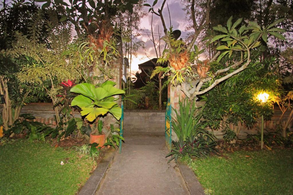 Pering Bungalow Ubud Eksteriør billede